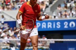 雷速体育电脑版官网-纳达尔在巴黎的比赛中续约