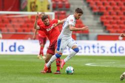 雷速体育官方-关于沙尔克04遭遇重大挫折，主场告负失去领头羊位置的信息