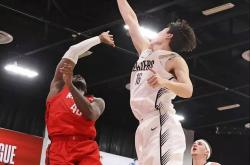 雷速体育电脑版官网下载-火箭客场输球，球员心态受挫