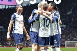 雷速体育比分官网-热刺主帅调整战术，迎战下一场强敌