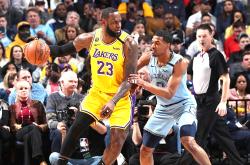 雷速体育网页版-鹈鹕力克江苏队，詹姆斯统治全场