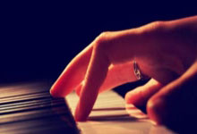 雷速体育直播官网-包含足球赛关键战役在即，团队战无不胜的词条