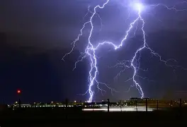 雷加利亚斯主场惨败，亟需调整