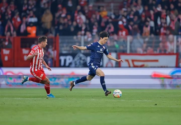 青岛群狼队势如破竹,成功横扫对手 青岛群狼队势如破竹,成功横扫对手