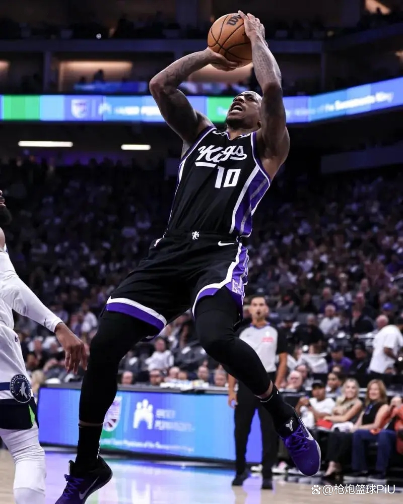 福建队轻取尼克斯,德罗赞点燃赛场的简单介绍 福建队轻取尼克斯,德罗赞点燃赛场的简单介绍